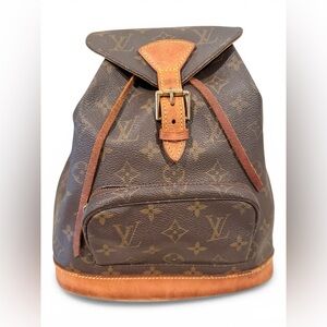 Louis Vuitton Montsouris MM Backpack in Monogram